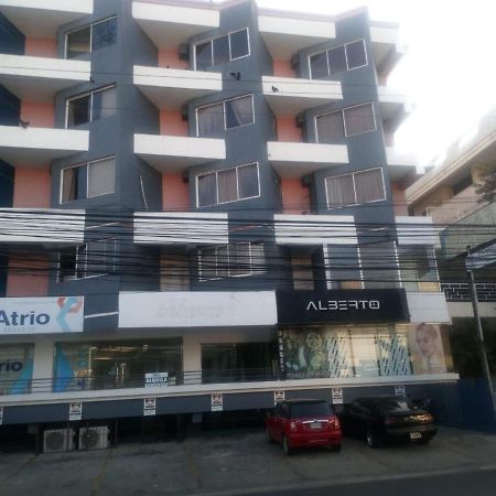Apartahotel Jardines Metropolitanos Santiago De Los Caballeros Bagian luar foto