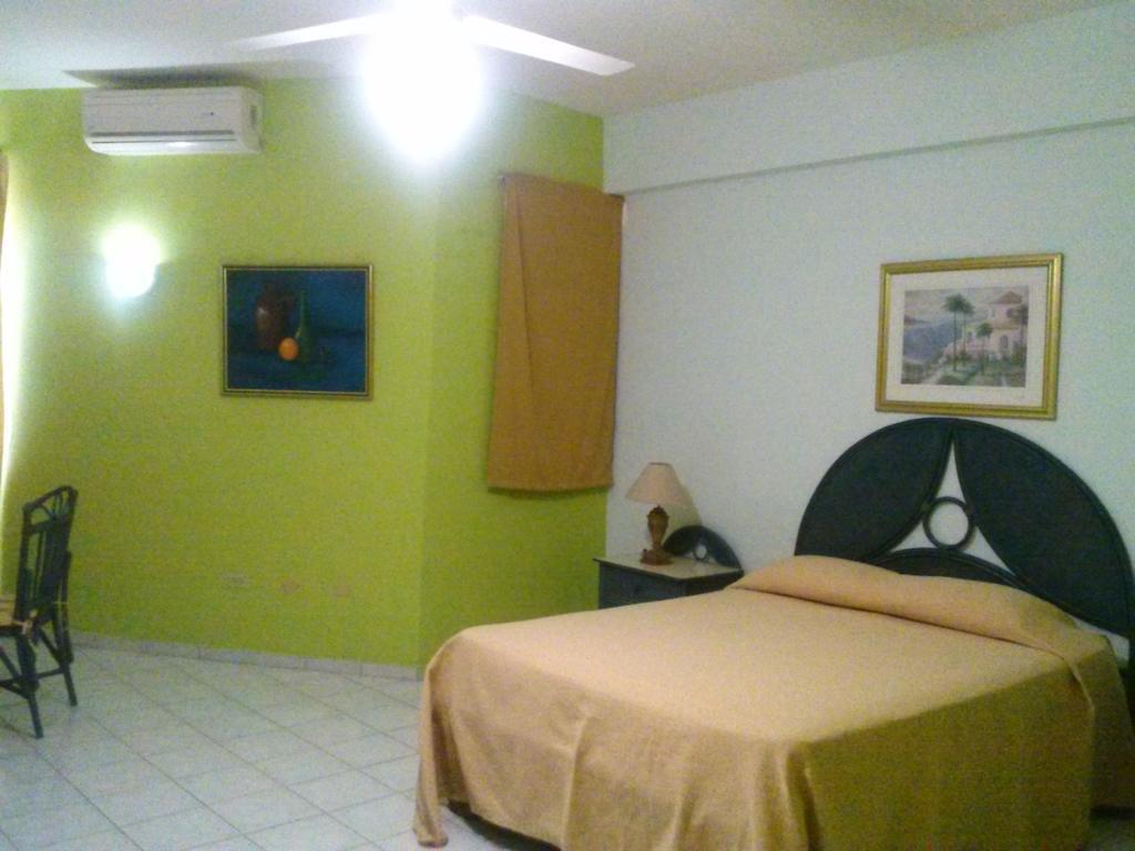 Apartahotel Jardines Metropolitanos Santiago De Los Caballeros Ruang foto