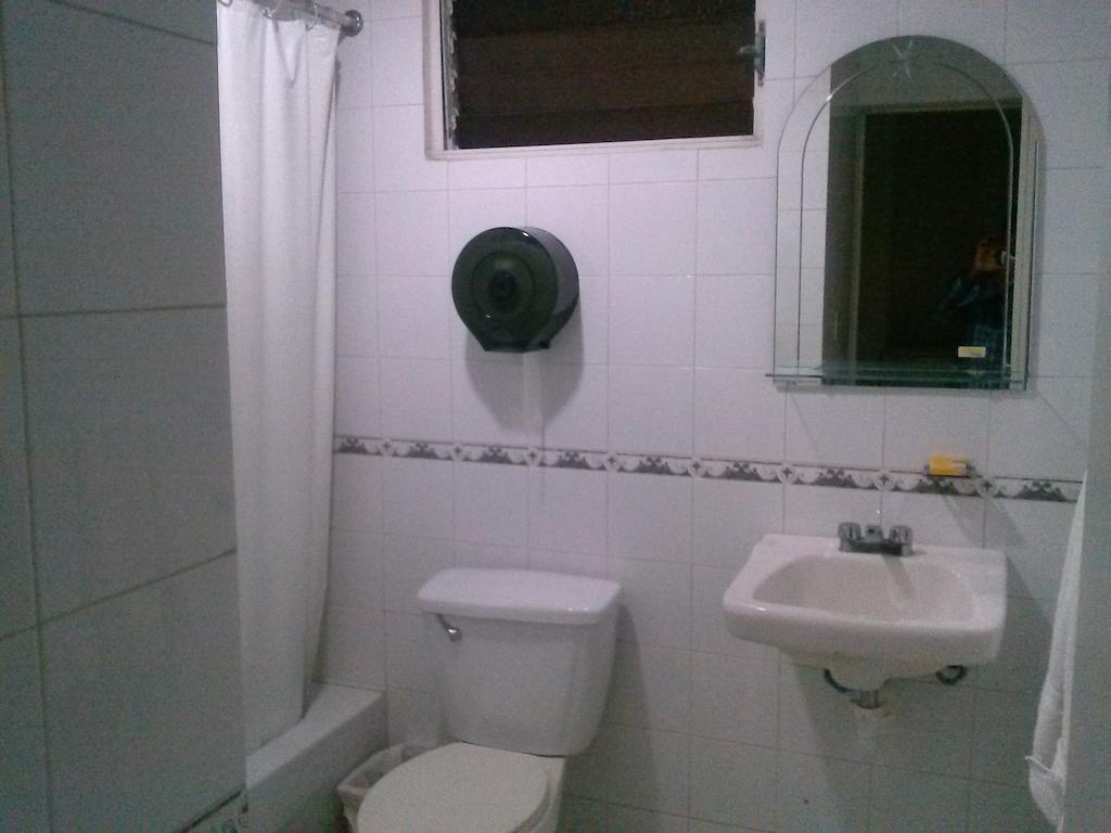 Apartahotel Jardines Metropolitanos Santiago De Los Caballeros Ruang foto