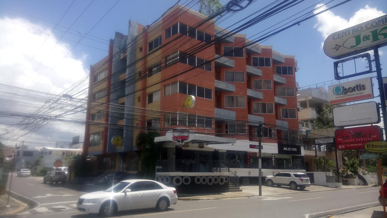 Apartahotel Jardines Metropolitanos Santiago De Los Caballeros Bagian luar foto